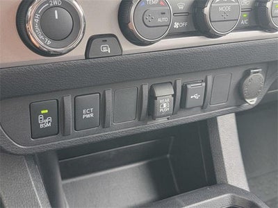 2023 Toyota Tacoma 4WD SR5 Double Cab 5' Bed V6 AT (GS)