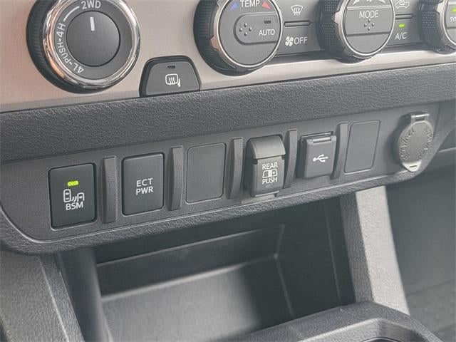 2023 Toyota Tacoma 4WD SR5 Double Cab 5' Bed V6 AT (GS)