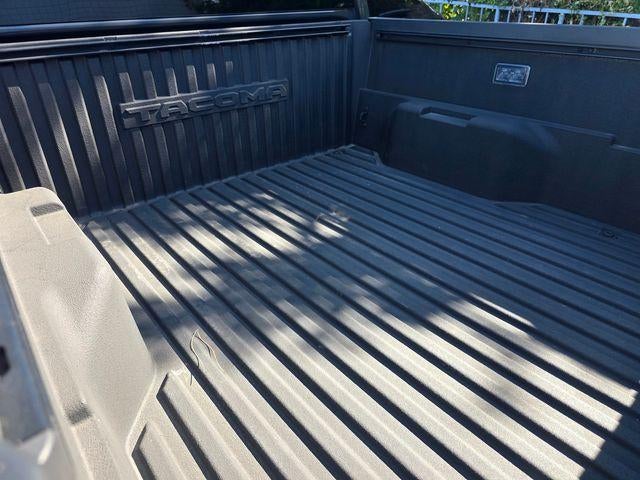 2025 Toyota Tacoma 2WD SR5 Double Cab 5' Bed AT (SE)