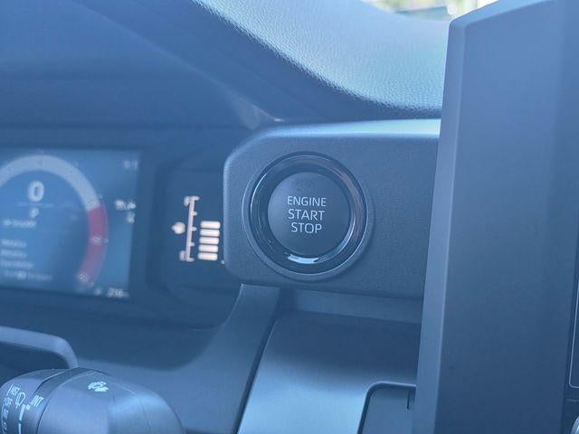 2025 Toyota Tacoma 2WD SR5 Double Cab 5' Bed AT (SE)