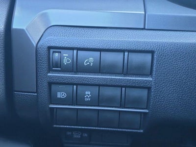2025 Toyota Tacoma 2WD SR5 Double Cab 5' Bed AT (SE)