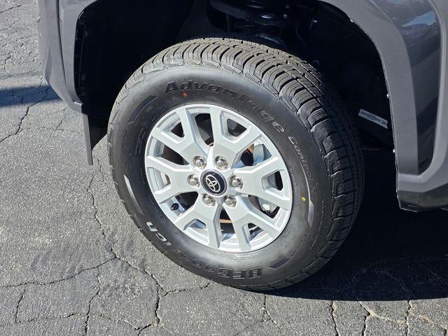 2025 Toyota Tacoma 2WD SR5 Double Cab 5' Bed AT (SE)