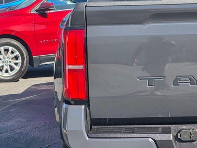 2025 Toyota Tacoma 2WD SR5 Double Cab 5' Bed AT (SE)