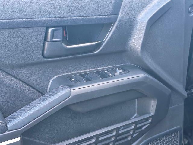2024 Toyota Tacoma SR5 - Photo 11