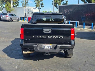 2024 Toyota Tacoma 4WD 4WD SR5 Double Cab 5' Bed AT (GS)