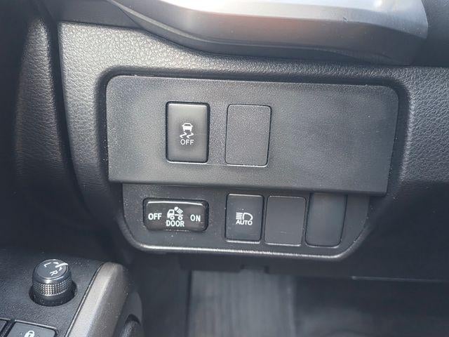 2023 Toyota Tacoma 2WD SR5 Double Cab 5' Bed I4 AT (SE)