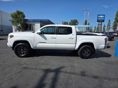 2023 Toyota Tacoma 2WD SR5 Double Cab 5' Bed I4 AT (SE)