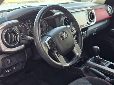 2023 Toyota Tacoma 2WD SR5 Double Cab 5' Bed I4 AT (SE)