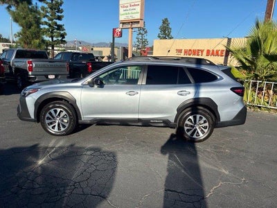 2025 Subaru Outback Premium AWD