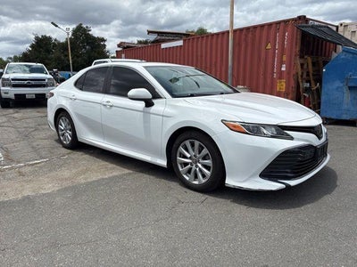 2019 Toyota Camry LE Auto (SE)