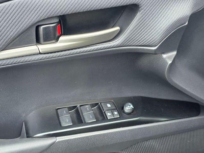 2025 Toyota Camry SE (SE)