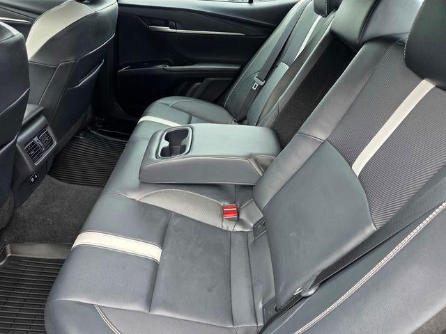 2025 Toyota Camry SE (SE)