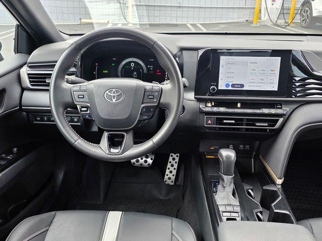 2025 Toyota Camry SE (SE)