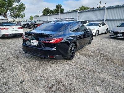 2025 Toyota Camry SE (SE)