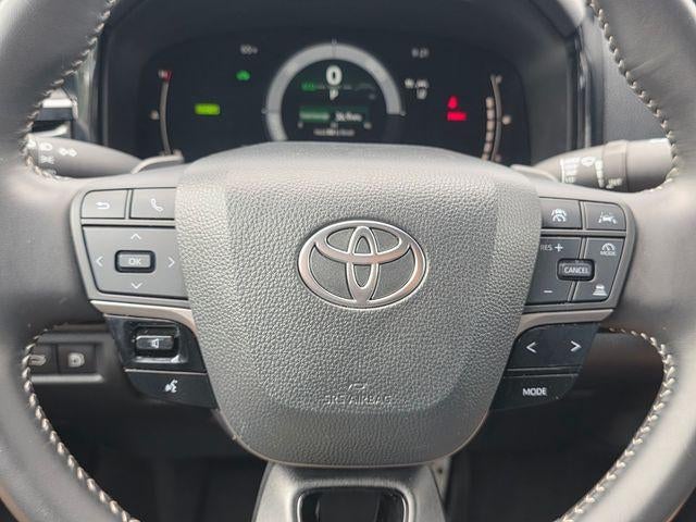2025 Toyota Camry SE (SE)