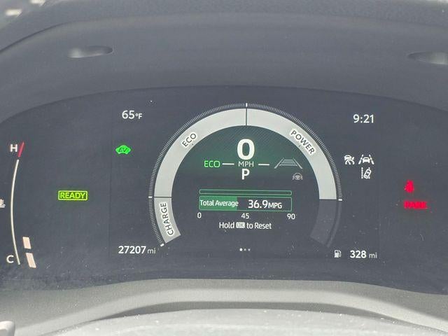 2025 Toyota Camry SE (SE)