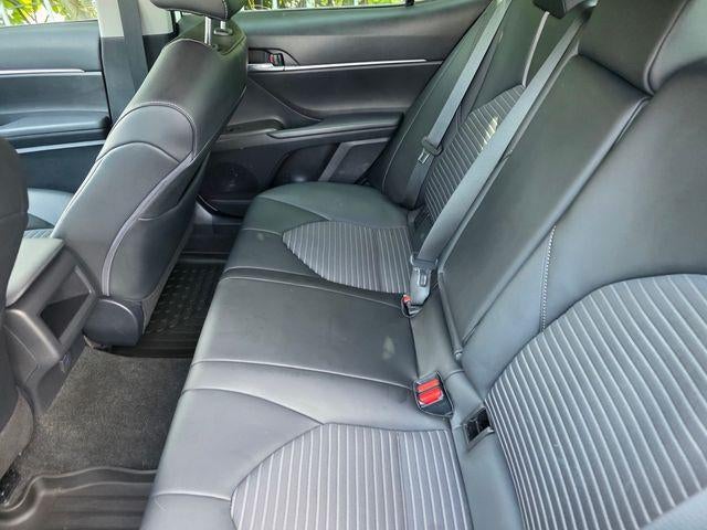 2023 Toyota Camry SE Auto (SE)
