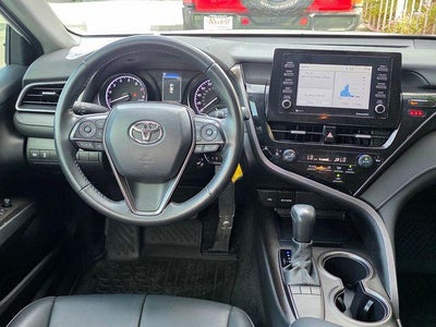 2023 Toyota Camry SE Auto (SE)