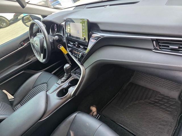 2023 Toyota Camry SE Auto (SE)
