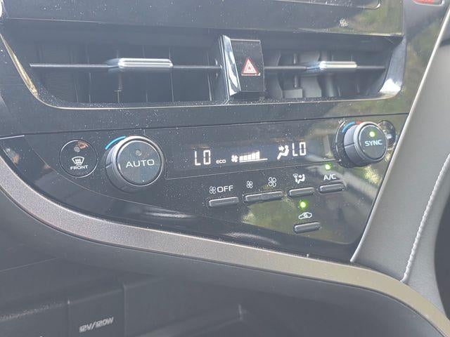 2023 Toyota Camry SE Auto (SE)