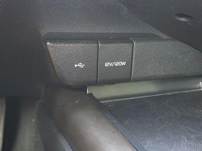 2023 Toyota Camry SE Auto (SE)
