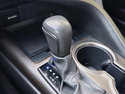 2023 Toyota Camry SE Auto (SE)