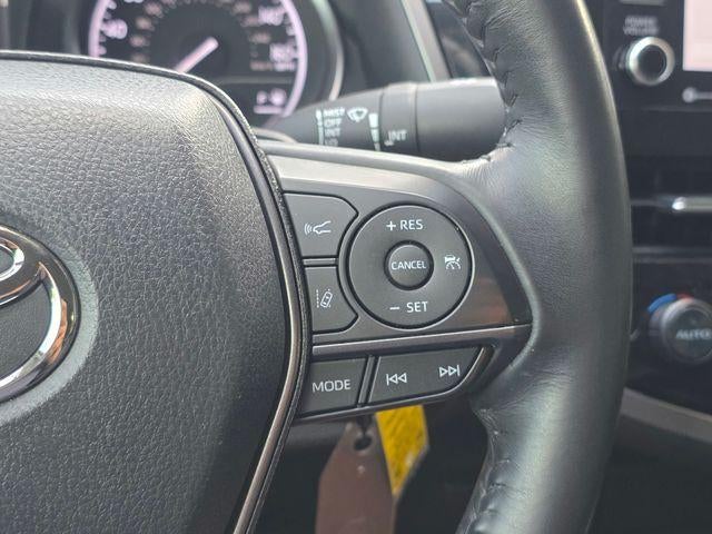 2023 Toyota Camry SE Auto (SE)