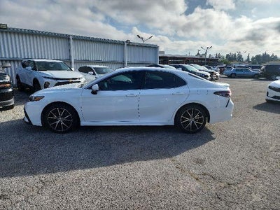 2023 Toyota Camry SE Auto (SE)