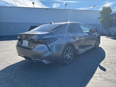 2023 Toyota Camry Hybrid SE CVT (Natl)