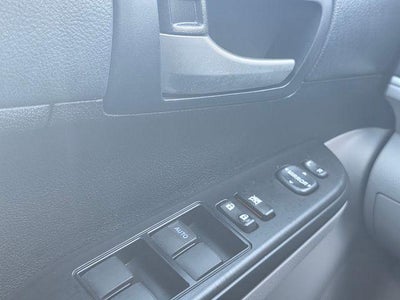 2012 Toyota Camry 4dr Sdn I4 Auto L (Natl)