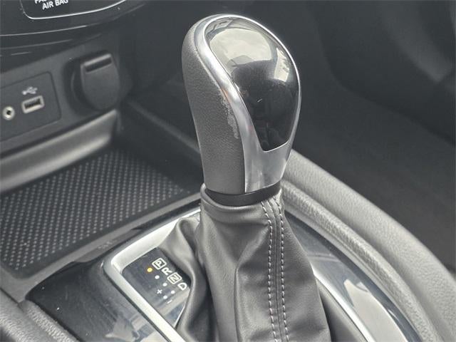 2018 Nissan Rogue FWD SV