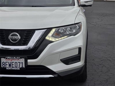 2018 Nissan Rogue FWD SV