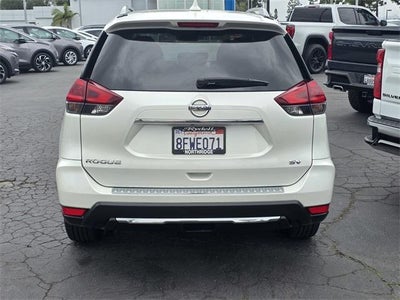 2018 Nissan Rogue FWD SV