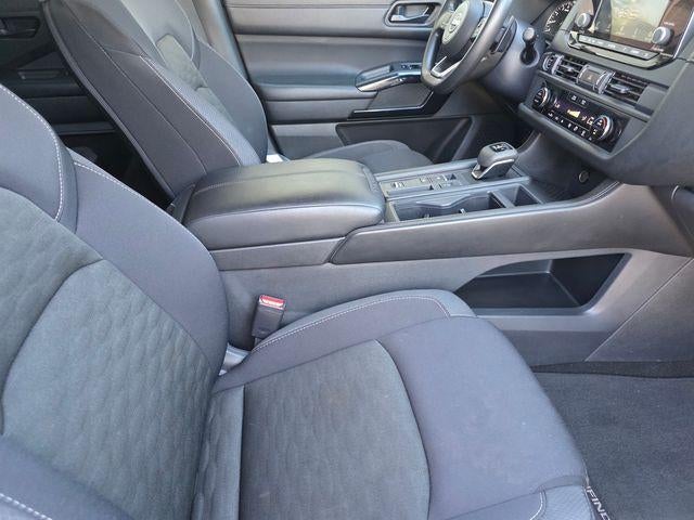 2024 Nissan Pathfinder S 2WD