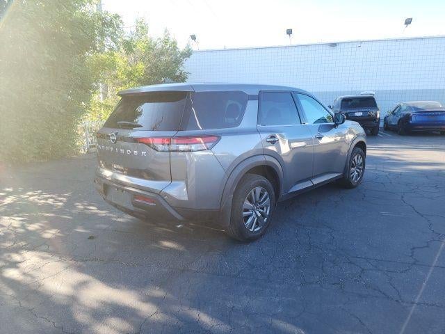 2024 Nissan Pathfinder S 2WD