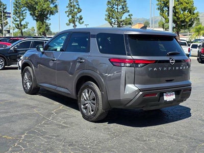 2024 Nissan Pathfinder S 2WD