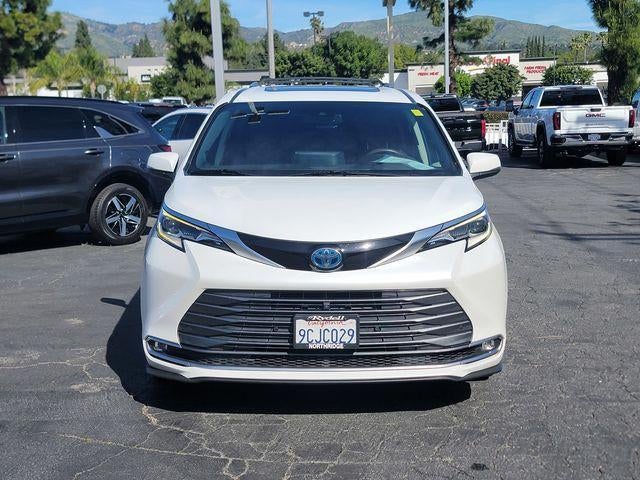 2022 Toyota Sienna Platinum FWD 7-Passenger (Natl)
