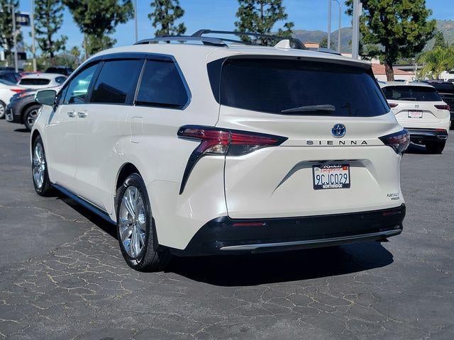 2022 Toyota Sienna Platinum FWD 7-Passenger (Natl)