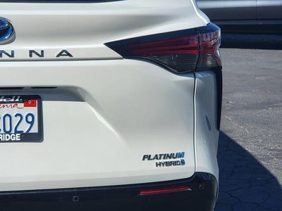 2022 Toyota Sienna Platinum FWD 7-Passenger (Natl)