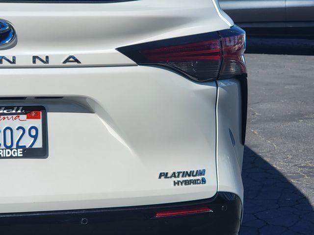 2022 Toyota Sienna Platinum FWD 7-Passenger (Natl)