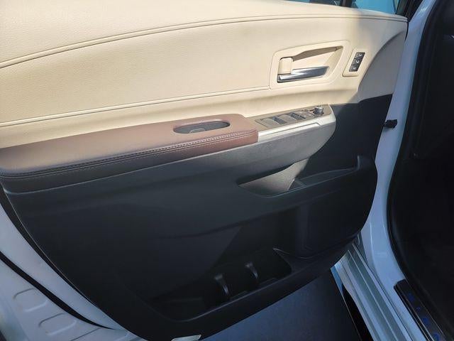 2022 Toyota Sienna Platinum FWD 7-Passenger (Natl)