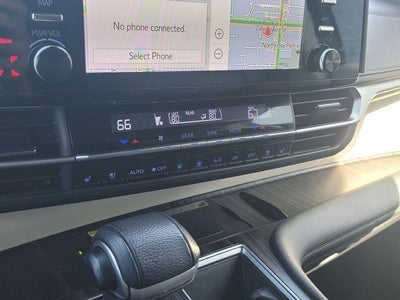 2022 Toyota Sienna Platinum FWD 7-Passenger (Natl)
