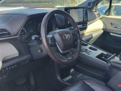 2022 Toyota Sienna Platinum FWD 7-Passenger (Natl)