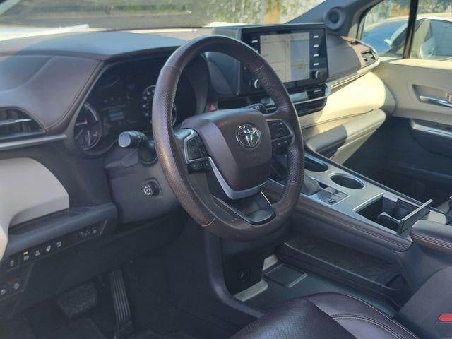 2022 Toyota Sienna Platinum FWD 7-Passenger (Natl)