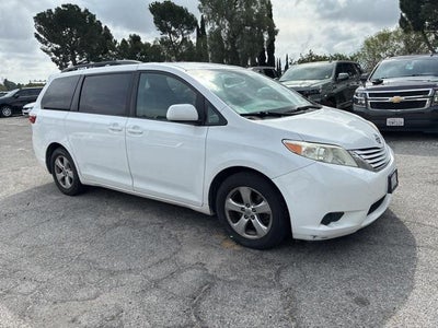 2015 Toyota Sienna 5dr 8-Pass Van LE FWD (Natl)