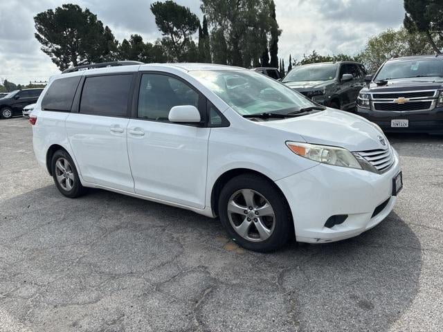 2015 Toyota Sienna 5dr 8-Pass Van LE FWD (Natl)