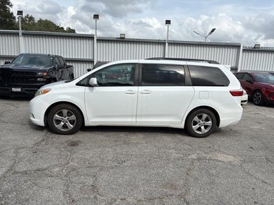 2015 Toyota Sienna 5dr 8-Pass Van LE FWD (Natl)