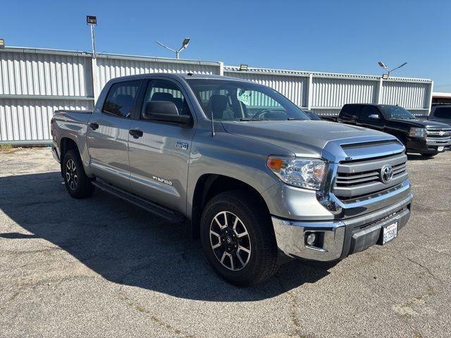 2014 Toyota Tundra 4WD Truck 4WD CrewMax Short Bed 5.7L SR5 (Natl)