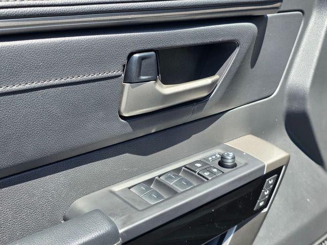 2024 Toyota Tundra 4WD Limited CrewMax 5.5' Bed (Natl)