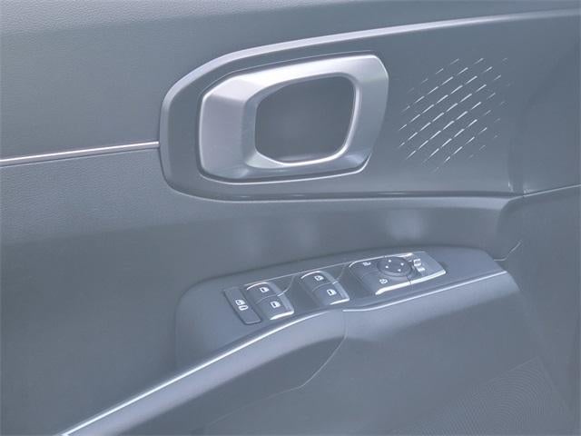 2022 Kia Sorento S FWD